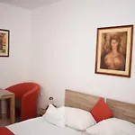 Apartamento Varga *