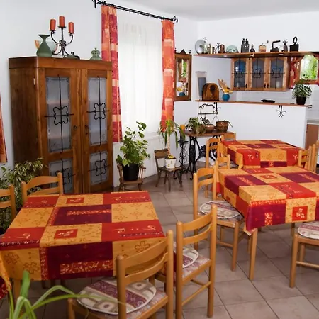Varga Apartmanhaz Appartement *
