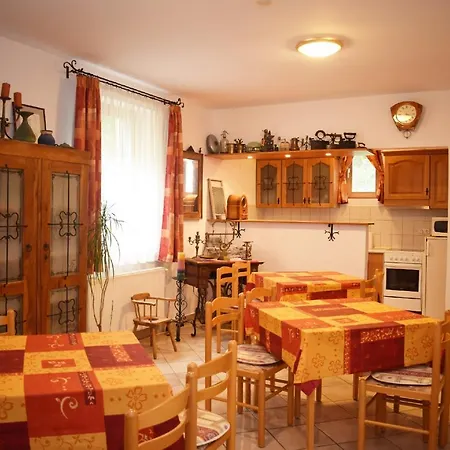 Varga Apartamento *