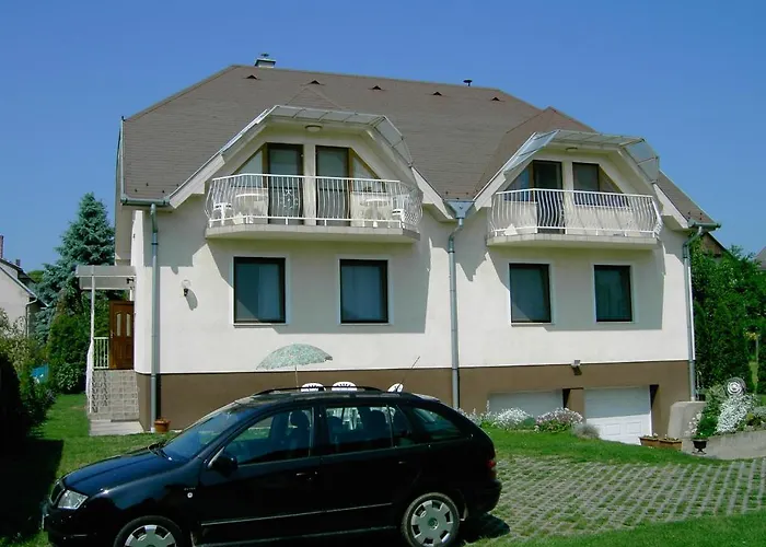 Daire Varga Apartmanhaz *